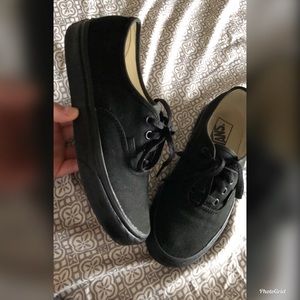 Vans all black